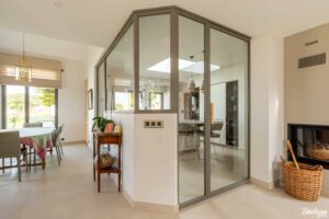 Verrière de cuisine installée sur un chantier à Saint-Brevin-les-Pins