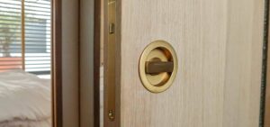 Poignée de porte moderne et tendance à Guerande