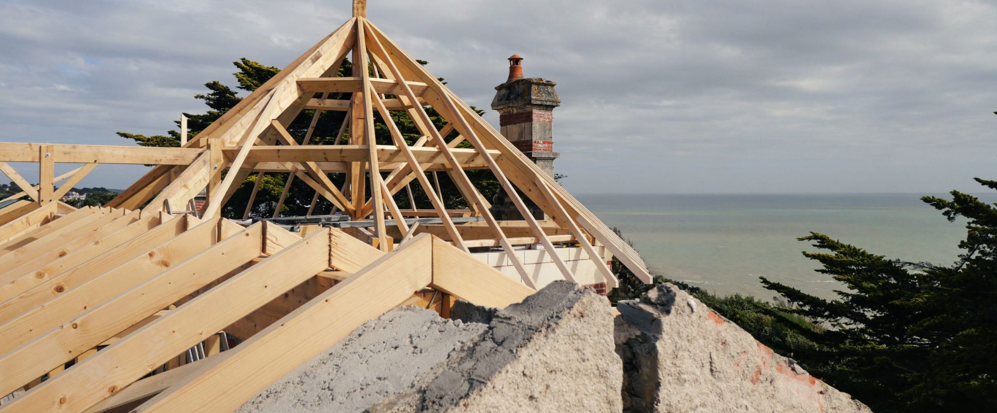 Charpente sur mesure chantier à Pornic