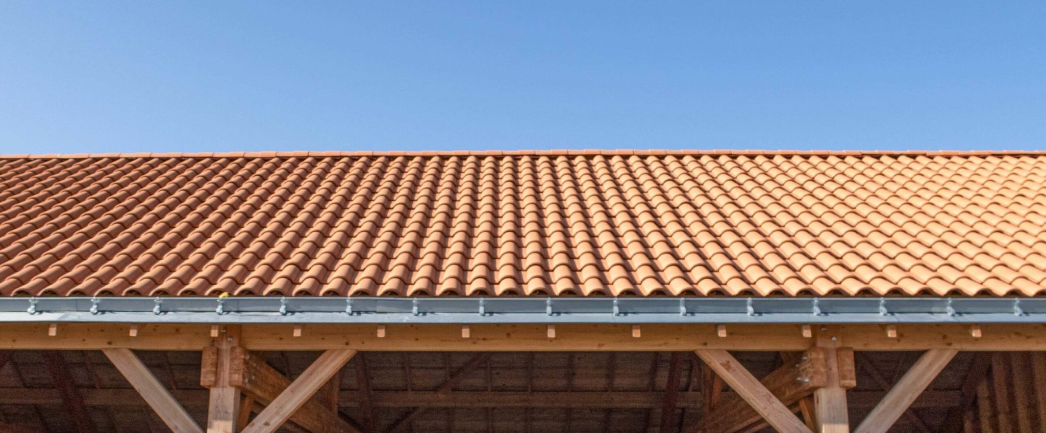 Création et installation d'une construction en bois pour une école à Saint-Michel-Chef-Chef