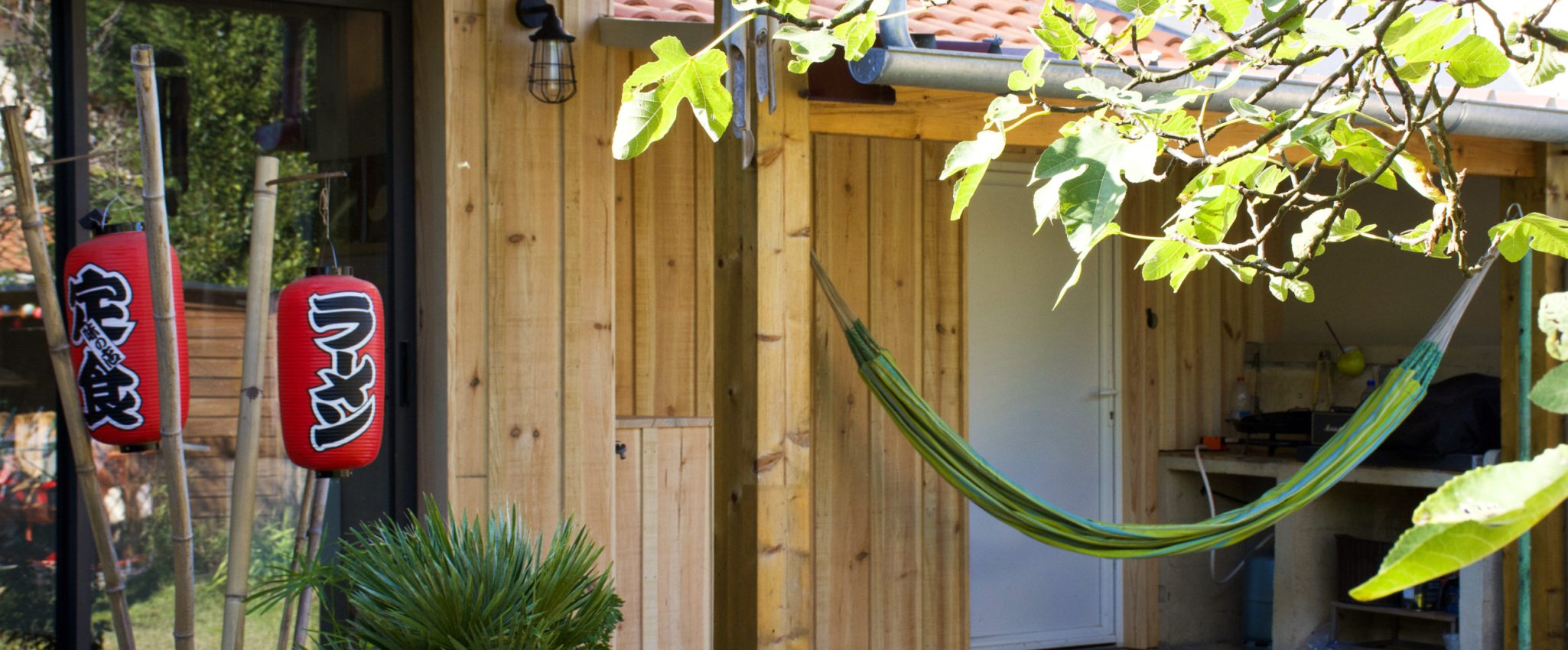 Bardage planche couvre joint (type cabane du bassin)